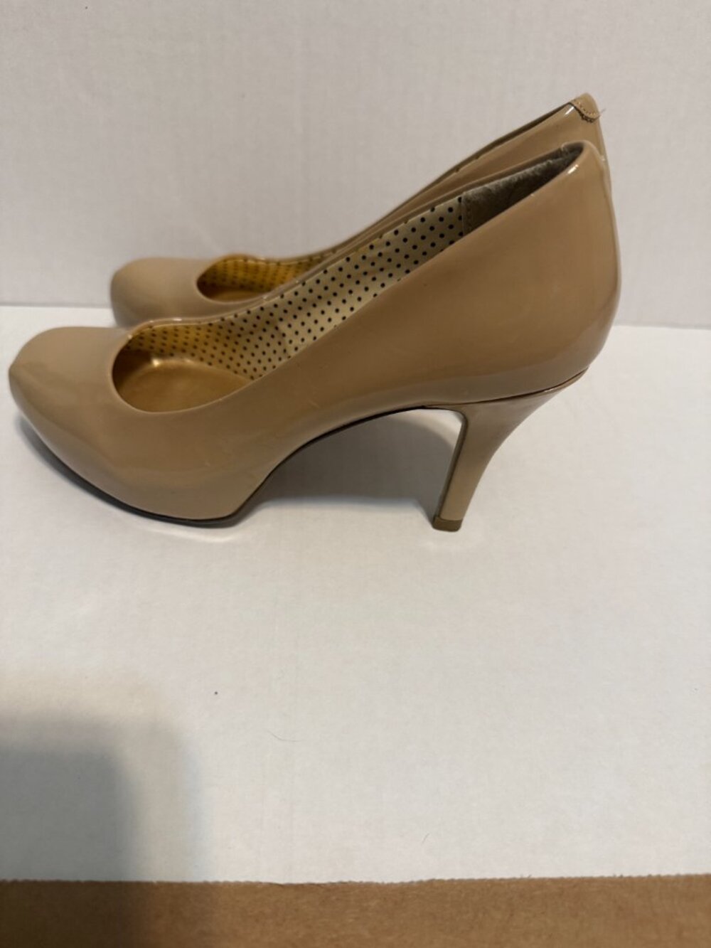 Madden Girl Nude Patent Square Toe Mid Heel Pumps, Size 6 1/2